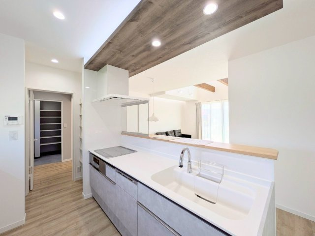 函南町間宮　全１棟のキッチン|現地写真