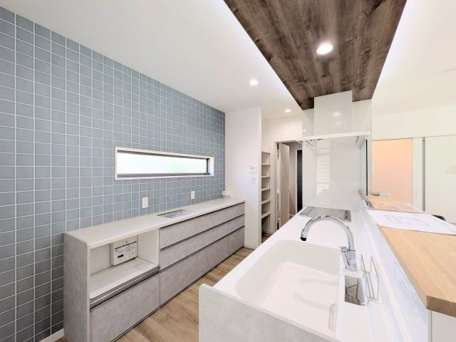 函南町間宮　新築戸建　全１棟のキッチン|現地写真