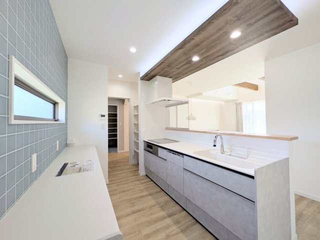 函南町間宮　全１棟のキッチン|現地写真