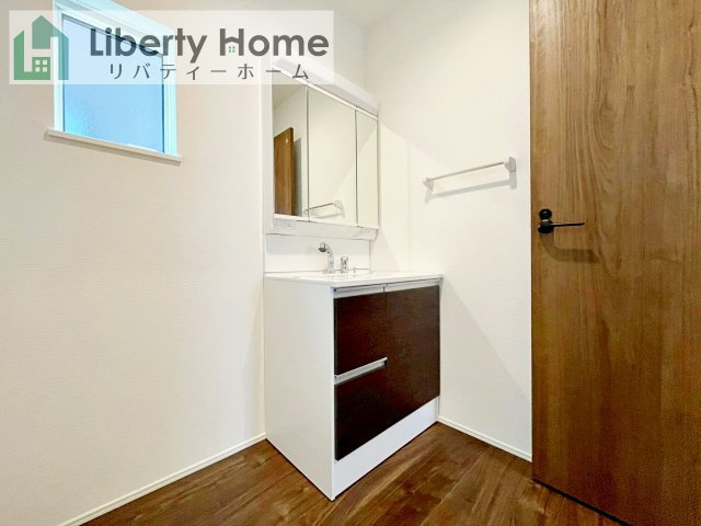 取手市井野24-1期　新築戸建　3号棟の独立洗面台