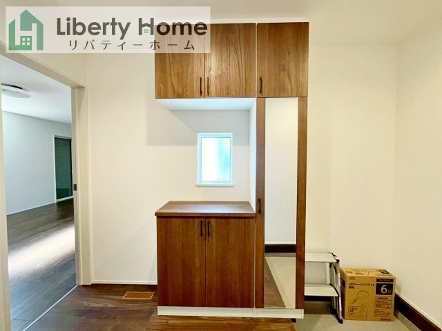 取手市井野24-1期　新築戸建　3号棟の玄関