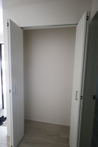 《仲介手数料無料》中央区本町東２丁目13-20(2号棟)新築一戸建てKEIAI GRACEの収納|撮影日 2025年10月19日 10:10 曇り