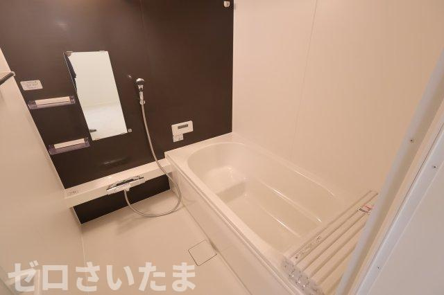 《仲介手数料無料》中央区本町東２丁目13-20(2号棟)新築一戸建てKEIAI GRACEの浴室|撮影日 2025年10月19日 10:10 曇り