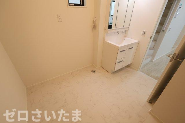 《仲介手数料無料》中央区本町東２丁目13-20(2号棟)新築一戸建てKEIAI GRACEのランドリースペース|撮影日 2025年10月19日 10:10 曇り