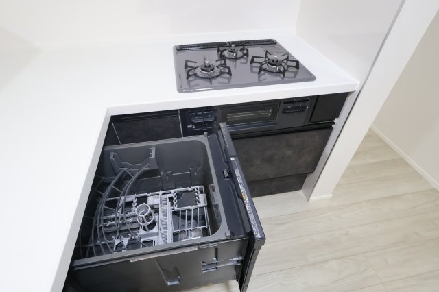 《仲介手数料無料》中央区本町東２丁目13-20(2号棟)新築一戸建てKEIAI GRACEのキッチン|撮影日 2025年10月19日 10:10 曇り