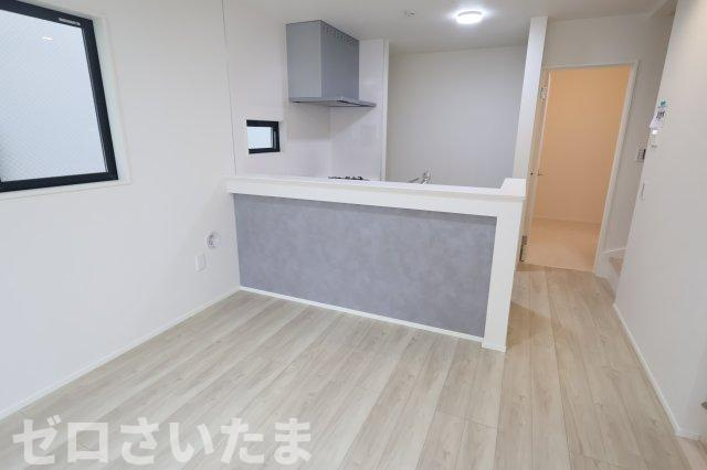 《仲介手数料無料》中央区本町東２丁目13-20(2号棟)新築一戸建てKEIAI GRACEの洋室|撮影日 2025年10月19日 10:10 曇り