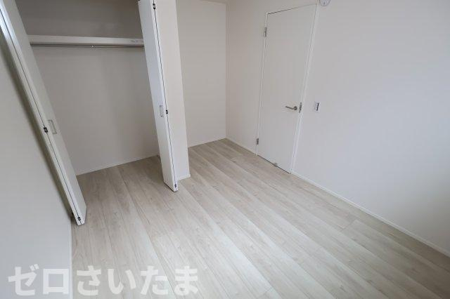 《仲介手数料無料》中央区本町東２丁目13-20(2号棟)新築一戸建てKEIAI GRACEの洋室|撮影日 2025年10月19日 10:10 曇り