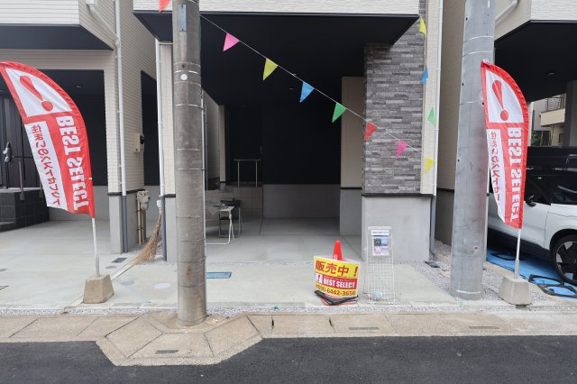 《仲介手数料無料》中央区本町東２丁目13-20(2号棟)新築一戸建てKEIAI GRACEの駐車場|撮影日 2025年10月19日 10:10 曇り