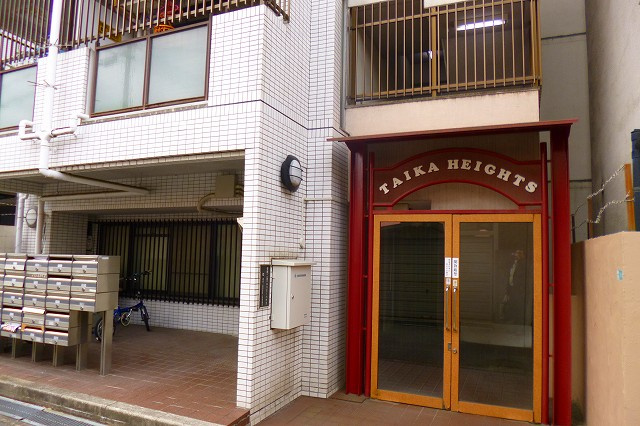 【エントランス】