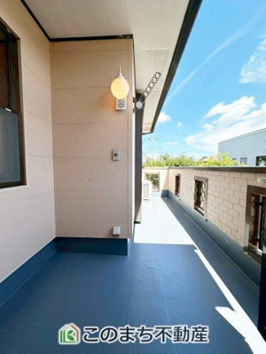 【バルコニー】 | FelidiaGarden上三川町しらさぎ三丁目 | 日当たりの良いバルコニーは、お洗濯が多いときも安心！たくさん干してもカラっと乾きそうです！
