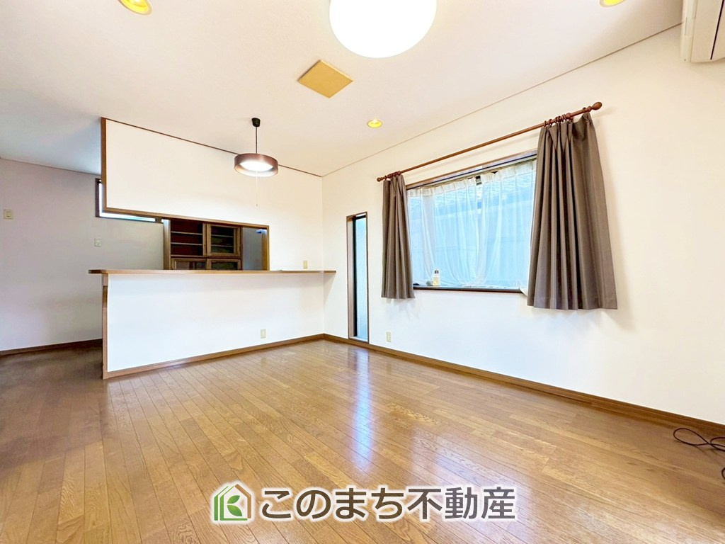 FelidiaGarden上三川町しらさぎ三丁目の居間・リビング|時間のゆとりと空間、暖かな陽光がもたらす光と風を独占してください。新しい暮らしが始まります。
