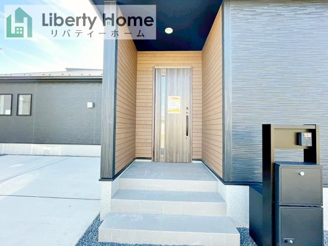 取手市井野24-1期　新築戸建　4号棟のエントランス