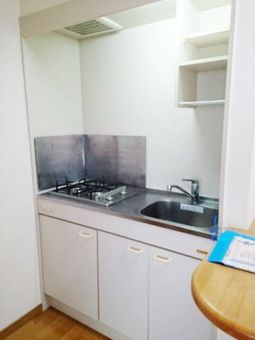 ＰＬＥＡＳＵＲＥＳのキッチン|コンパクトなキッチンで掃除もラクラク