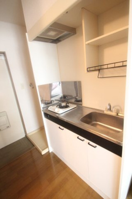 【キッチン】 | エステートピア中村 | ※同建物ほかのお部屋の写真です。