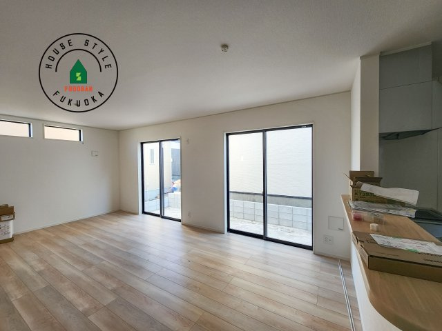 糟屋郡篠栗町田中1丁目第1-4棟（1号棟）のキッチン|ダイニングとリビングのメリハリが付けやすい空間設計になっています。