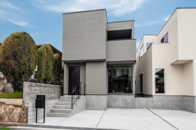 茨木市山手台5丁目　新築戸建の外観