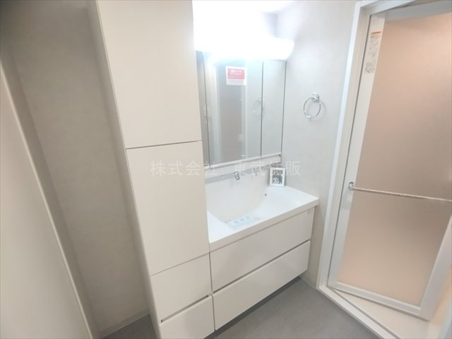 【独立洗面台】 | コスモ志木 | 朝の支度にも助かる、独立の洗髪洗面化粧台