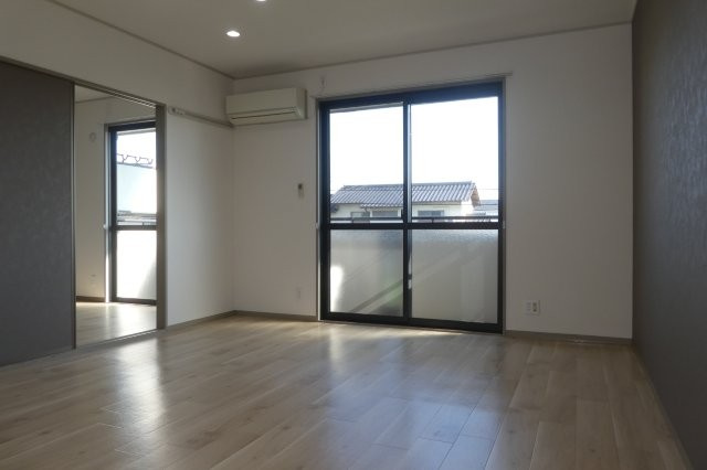 ソワール　ド　オウジAの居間・リビング