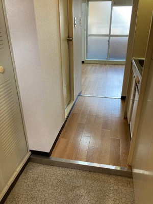 【玄関】 | ホーユウコンフォルト白楽Ｃ棟