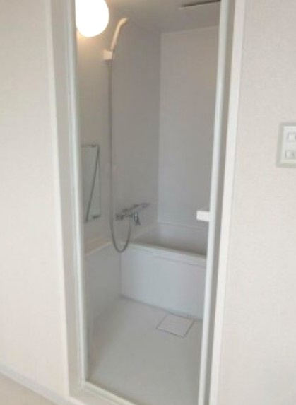 ペリエ要町の浴室