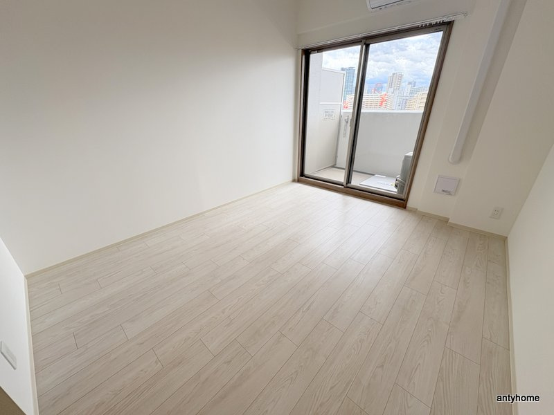 Alivis福島海老江　仲介手数料無料の居間・リビング