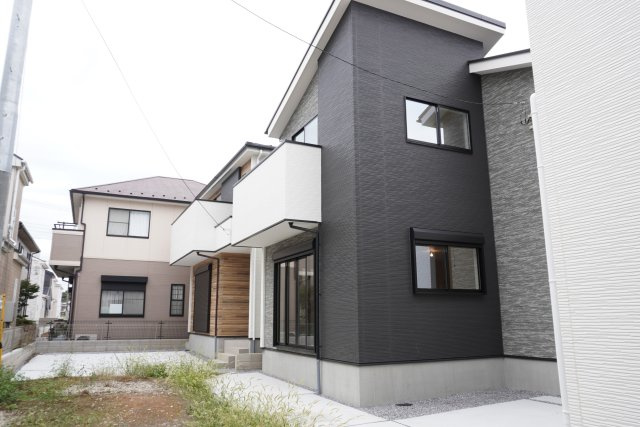 越谷市千間台西5丁目 新築分譲住宅 全3棟 2号棟の外観