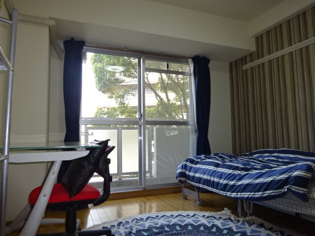 スカイヒル名谷の居間・リビング