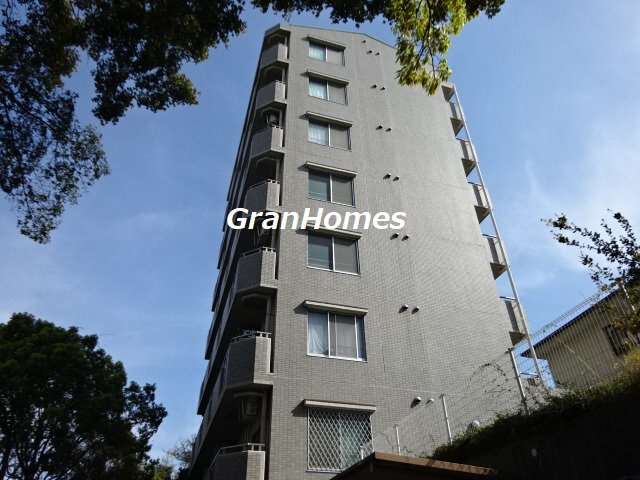 スカイヒル名谷の外観