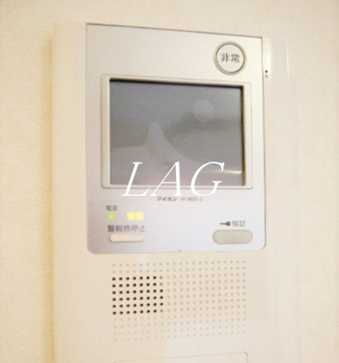 【設備】 | ルーブル王子本町 | モニター付きインターホンです。