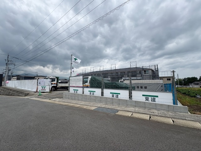 Ｃｈａｍｐ　ｄｅ　ｐｉｅｒｒｅ