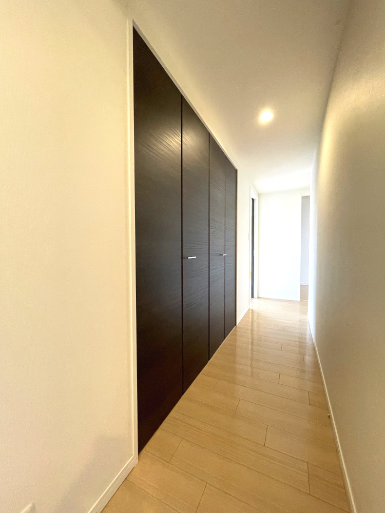 アルファステイツ平和町の収納|廊下部分にも収納があり、便利です。