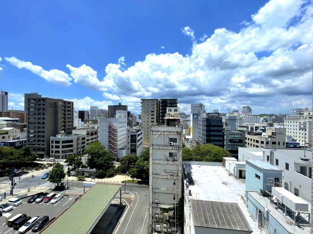 アルファステイツ平和町の展望|西側バルコニーからの眺望です。西川緑道公園が望めます。