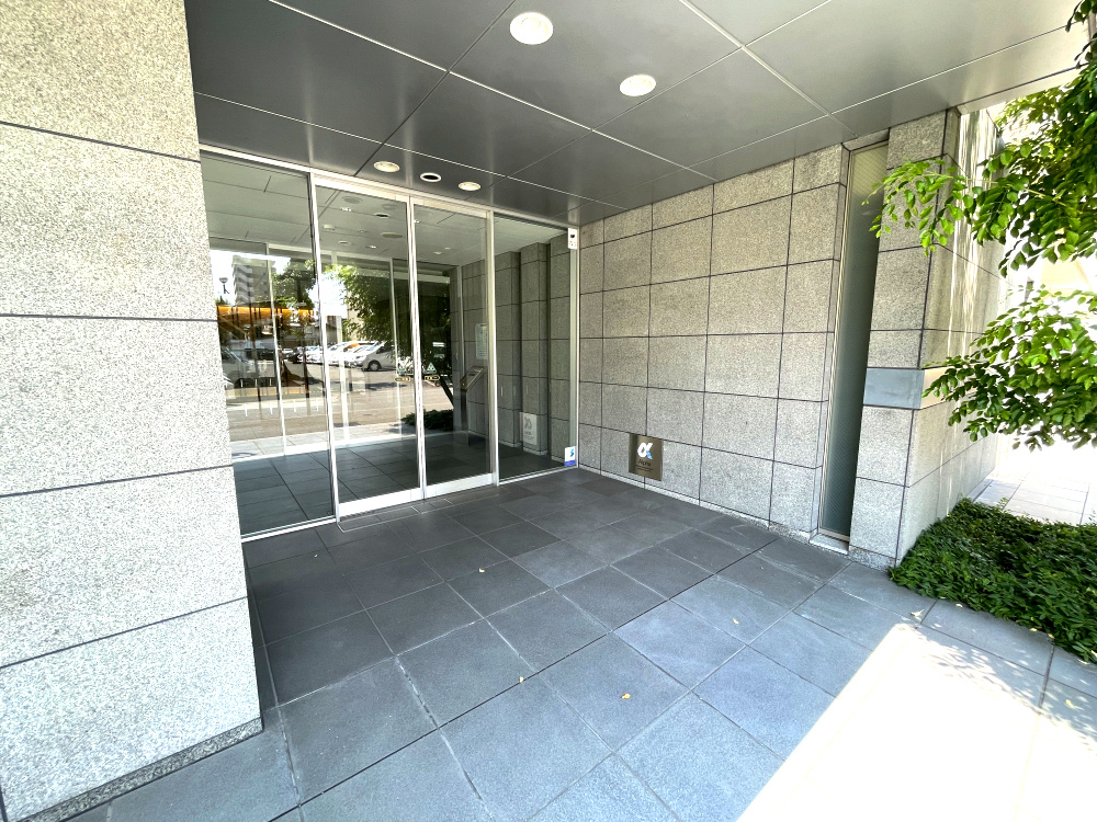 アルファステイツ平和町のエントランス|エントランスの様子です。