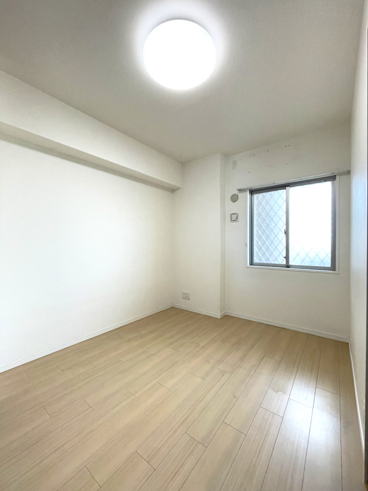 アルファステイツ平和町の洋室|約5.8帖のサービスルームです。