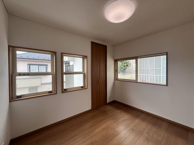 ビバ！ノバ！ウォンテッド！！！見て損ありません。【港南区野庭町】リノベーションの洋室|スタンダードな洋室です