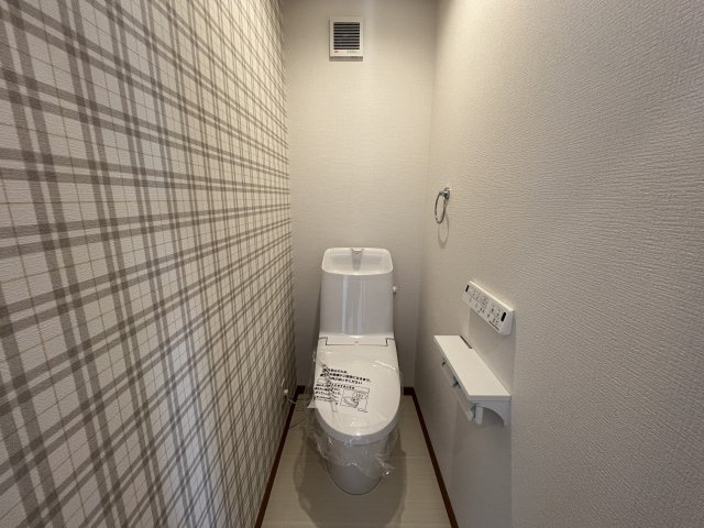 しっかりリノベ！だからこその安心感！【港南区野庭町】中古戸建のトイレ|シンプルで使いやすいトイレです