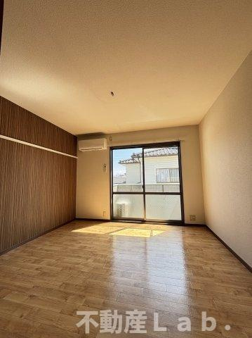 アヴァンツァーレ浦田の居間・リビング