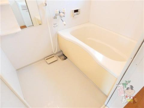 シャーメゾンつばき１番館の浴室|バス