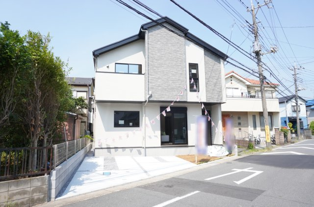 越谷市蒲生南町 新築分譲住宅の外観