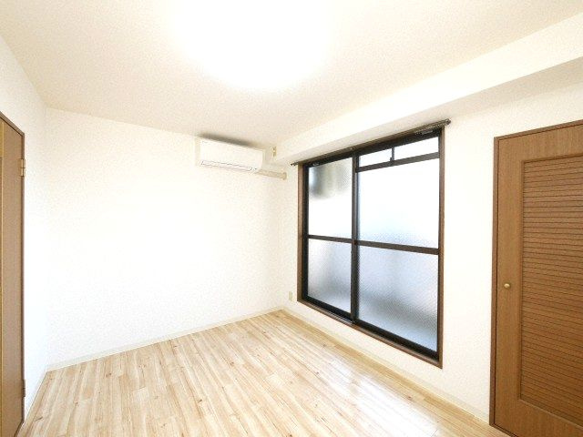 ノールプレール新町の居間・リビング