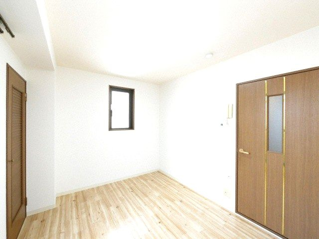 ノールプレール新町の居間・リビング
