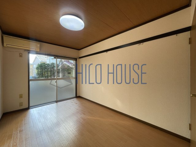 レスポワールハネサの居間・リビング