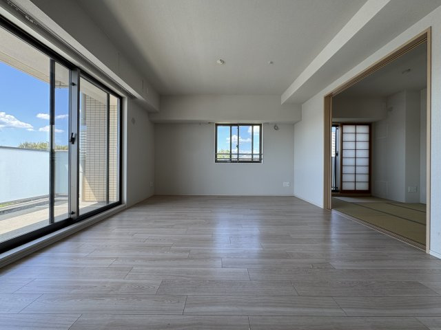 シンフォニア新千里南町ガーデンズの居間・リビング