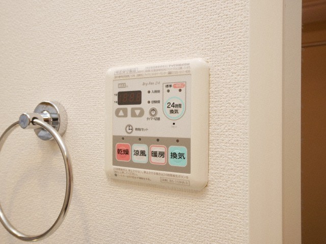 プレサンス堺筋本町駅前の設備