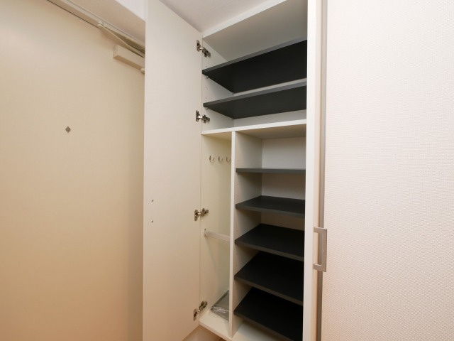 SERENiTE本町refletの収納