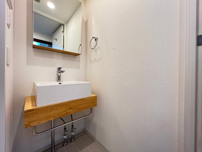 【内装】 | SERENiTE谷四