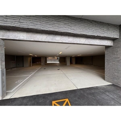 【駐車場】 | ファーストフィオーレ江坂グランディア