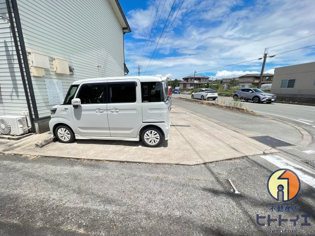 サンマリノ広川の駐車場|駐車スペースもあります