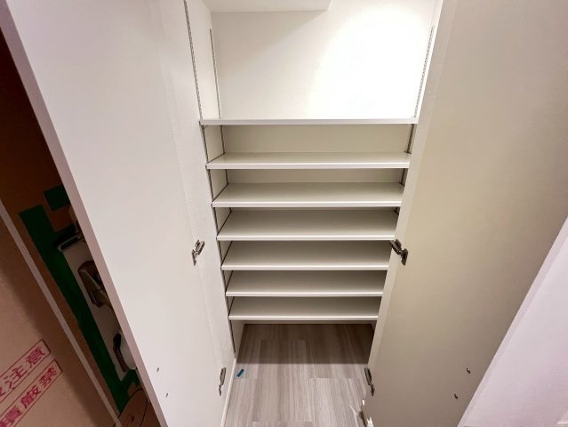 スプランディッド上本町WESTⅡの収納