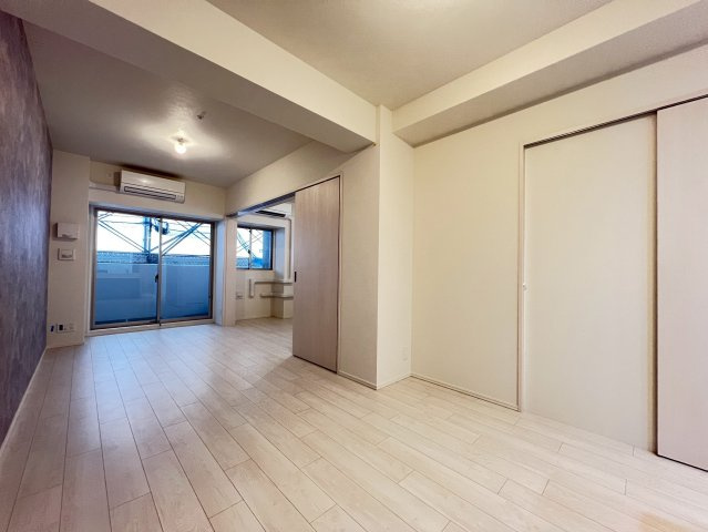 スプランディッド上本町WESTⅡの居間・リビング